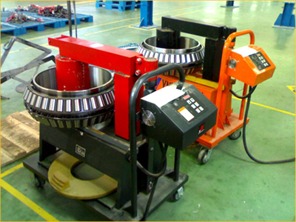 DM-240型軸承加熱器現(xiàn)場(chǎng)加熱圖片